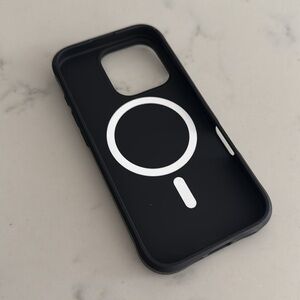 Case-mate black phone case for iphone 16 pro new unused